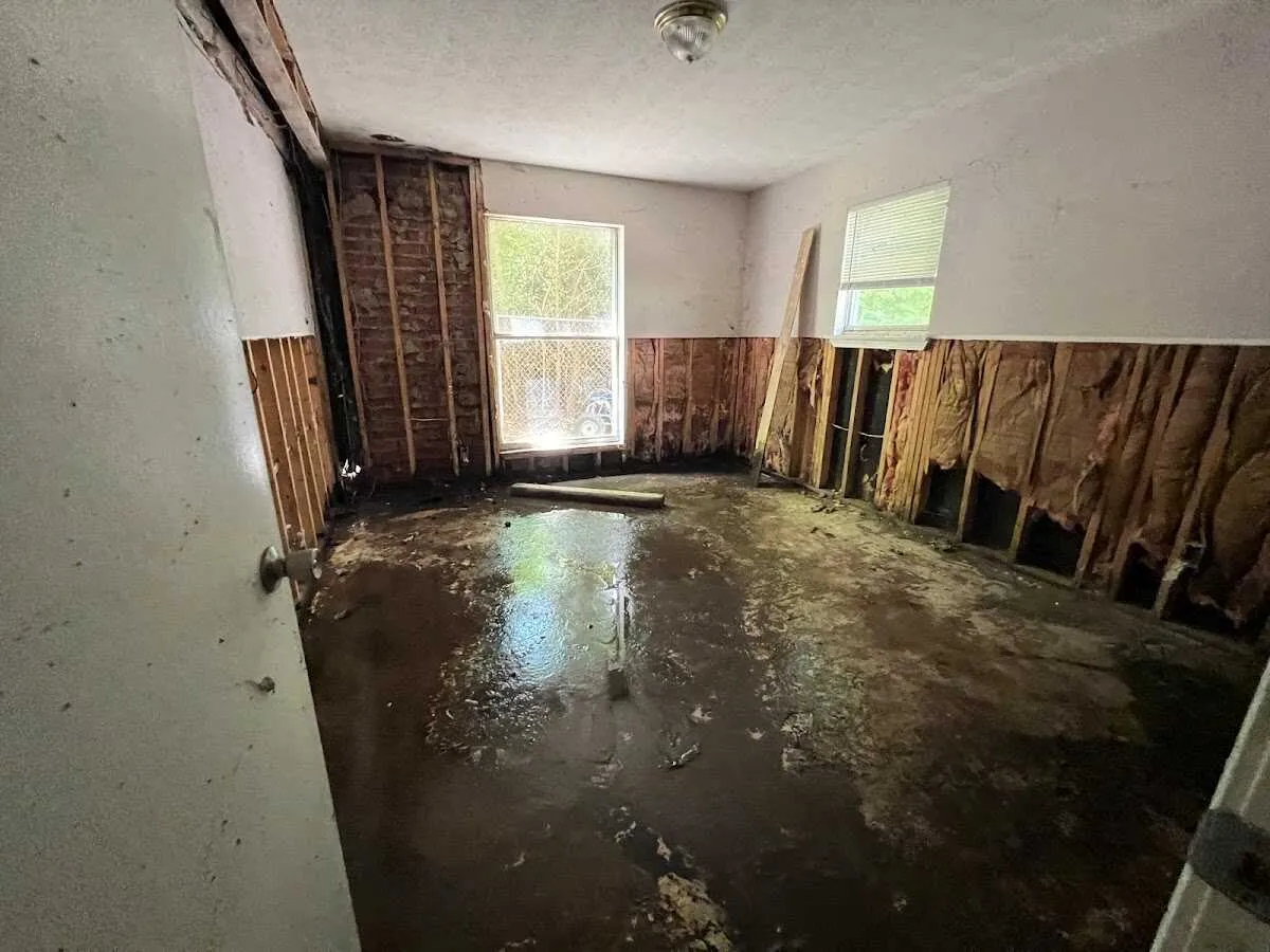Water Damage Restoration services in Willoughby, OH